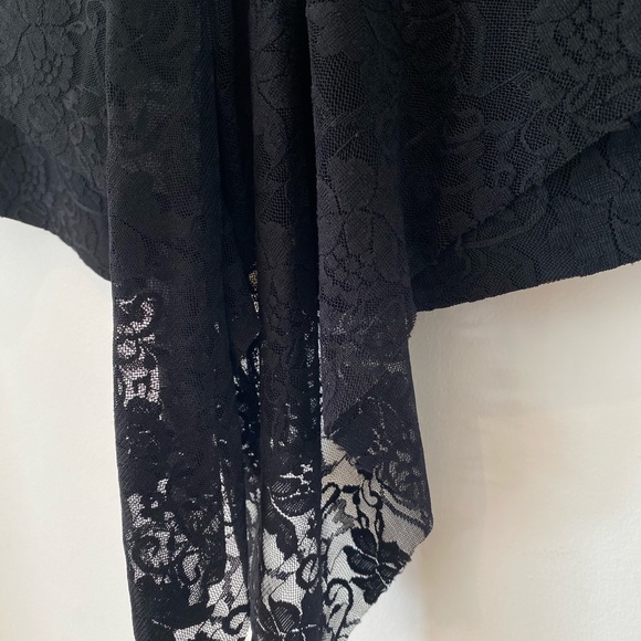 💕 designer Denis Gagnon black lace short/ skort - Picture 3 of 5
